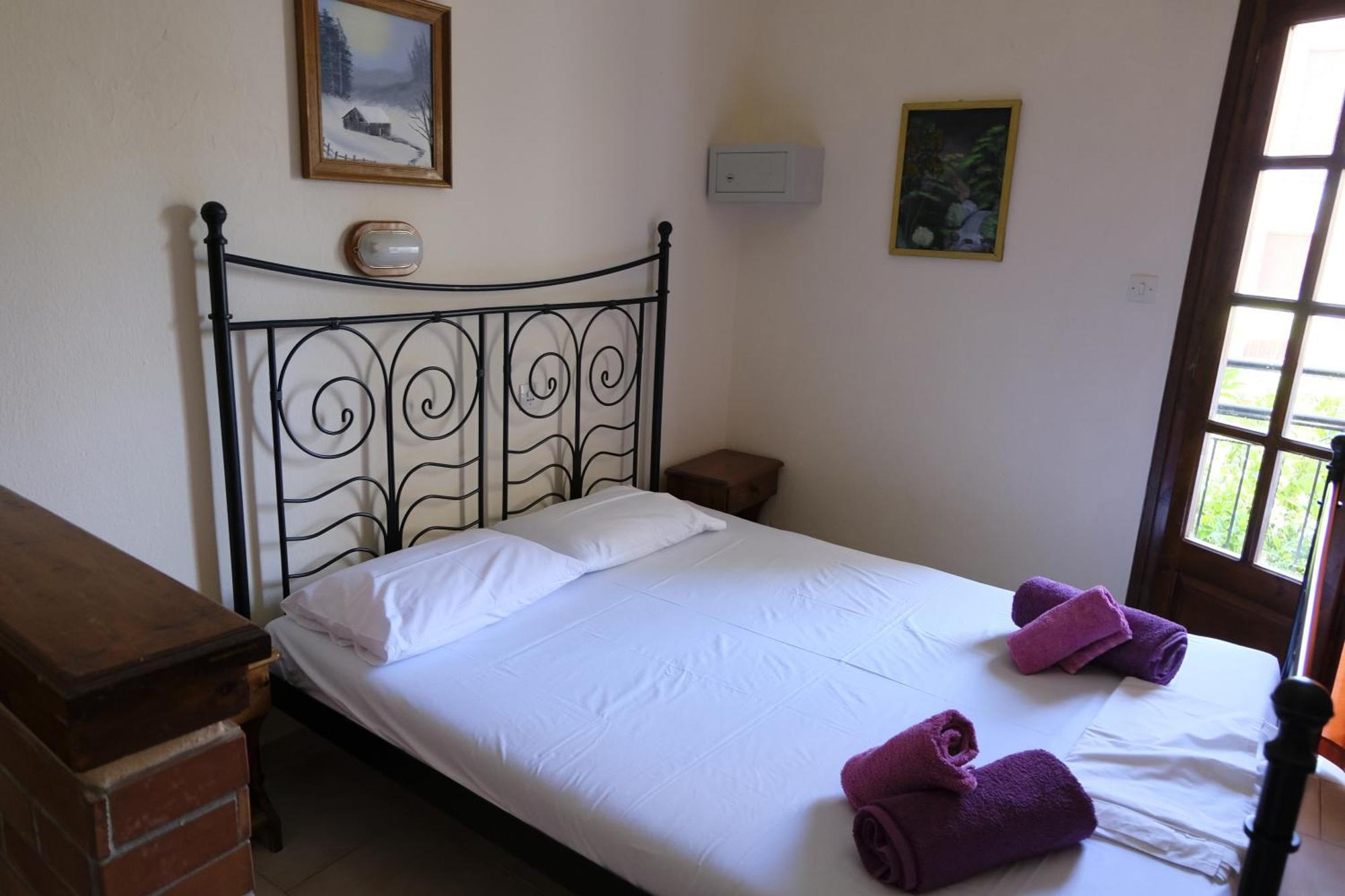 Taxiarchis Apartments Skiathos Chora Chambre photo