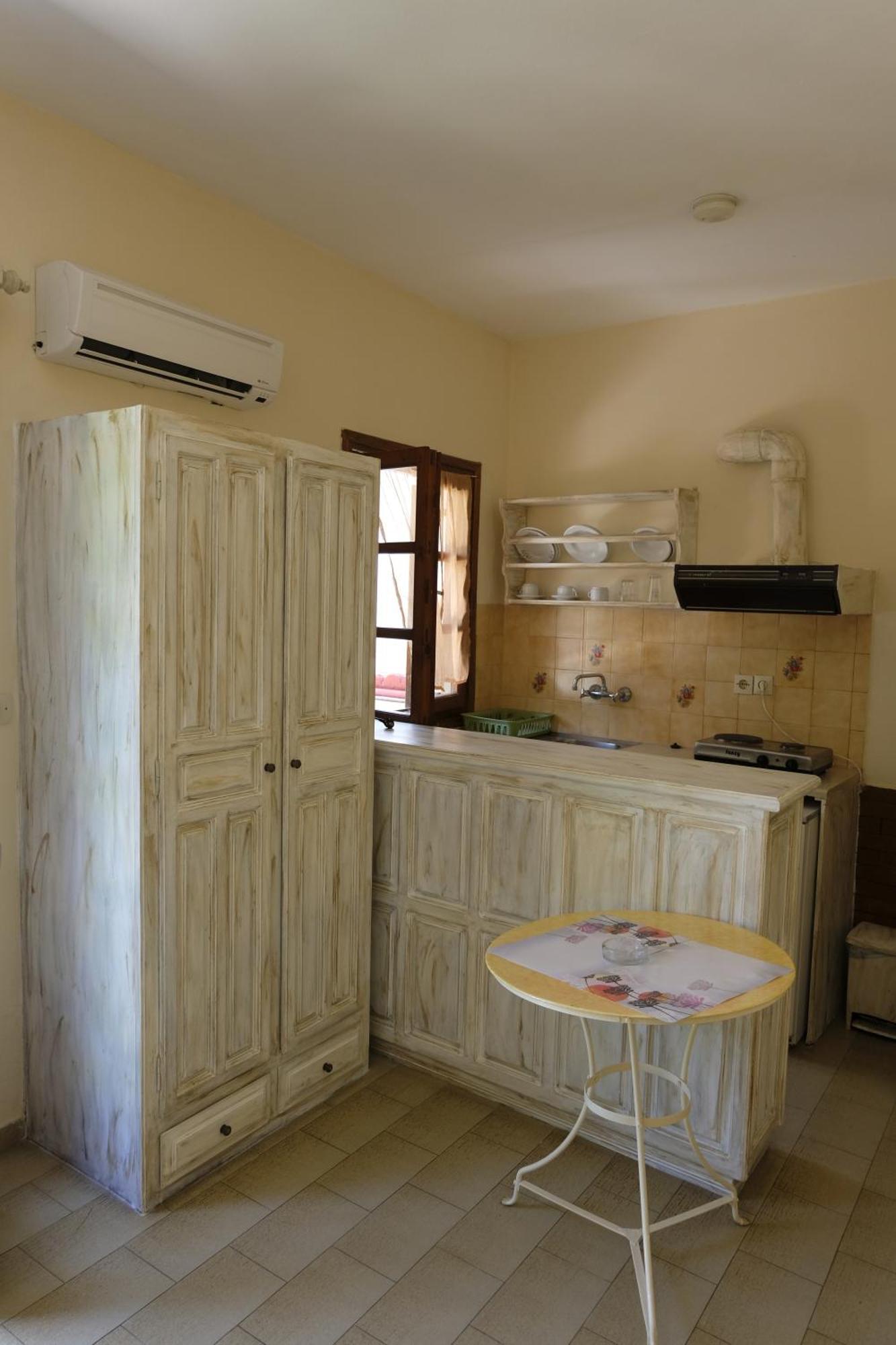 Taxiarchis Apartments Skiathos Chora Chambre photo